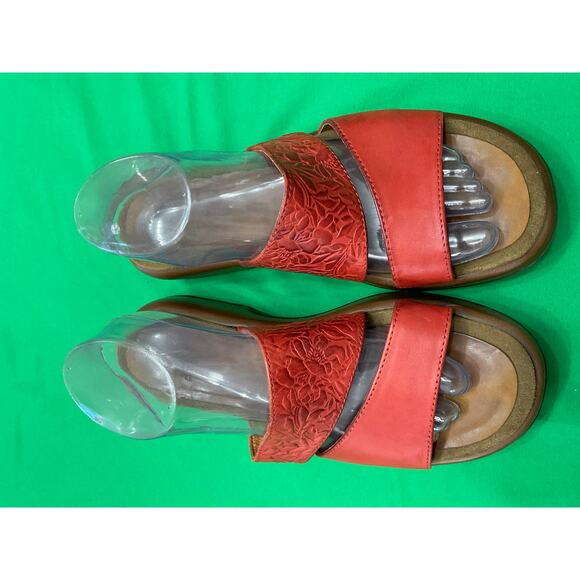 Dansko women’s Red leather slide sandals with two straps size 40 (US 9) - Picture 2 of 16